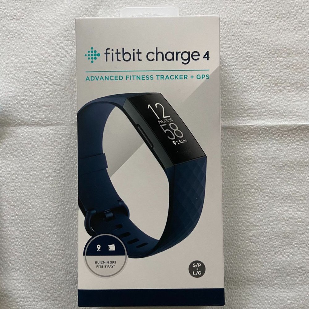 Fitbit Charge 4